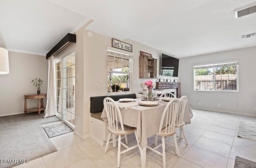 1648 Barnes St, Simi Valley CA  93063-3202 exterior