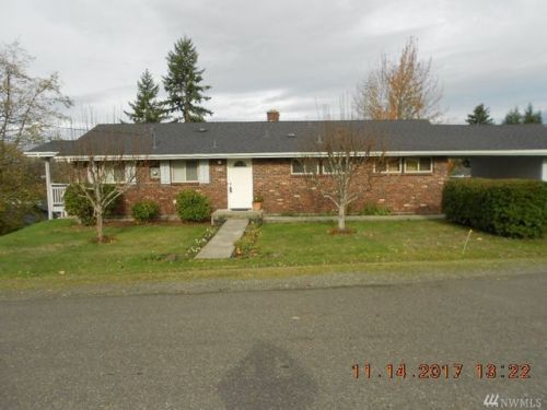 817 Dean St, Kent, WA 98030-6063