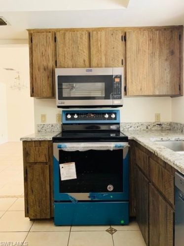 1665 Country Clb Pkwy, Lehigh Acres FL 33936-0053 exterior