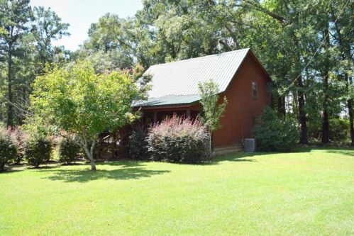 880 Vann Ln, Graceville, FL 32440-1600