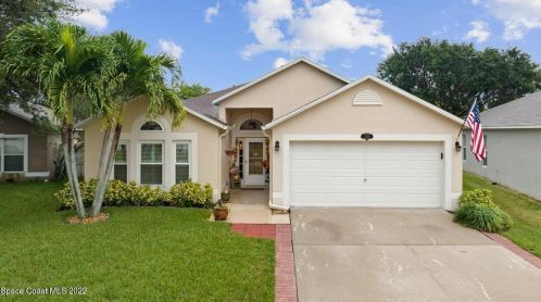 4626 Four Lakes Dr, Melbourne, FL 32940-1251