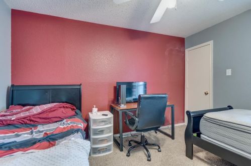 2821 Custer Dr, Denton TX  76210-6449 exterior