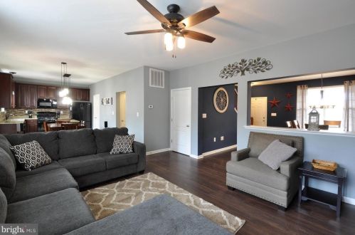 1432 Chesterfield Rd, Locust Grove VA  22508-3131 exterior