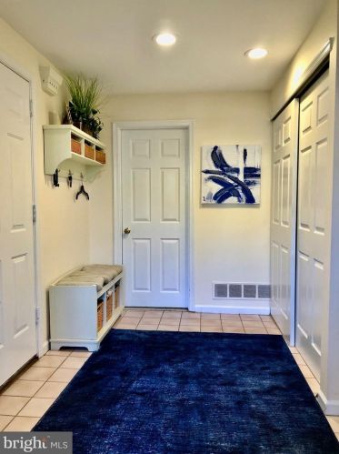 12 White Pine Ct, Miquon, PA 19444-2507