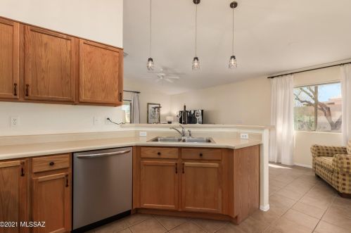 6242 Desert Laurel Ln, Tucson AZ 85757-7523 exterior