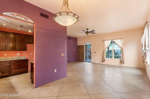 579 3rd Ave, Tucson, AZ 85705-8563