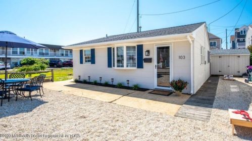 103 Albacore Dr, Pelican Island, NJ 08751-1707