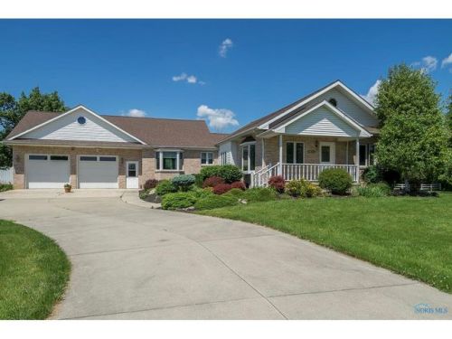 29033 Fostoria Rd, Millbury, OH 43447-9411