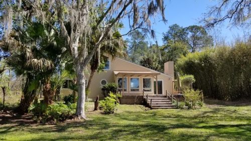 9494 69th Ave, Hampton, FL 32044-4326
