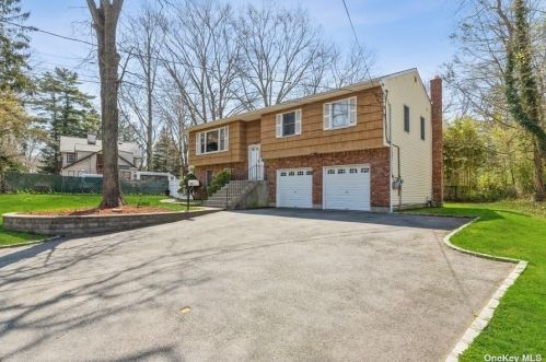 263 Depot Rd, Huntington Station, NY 11746-3040