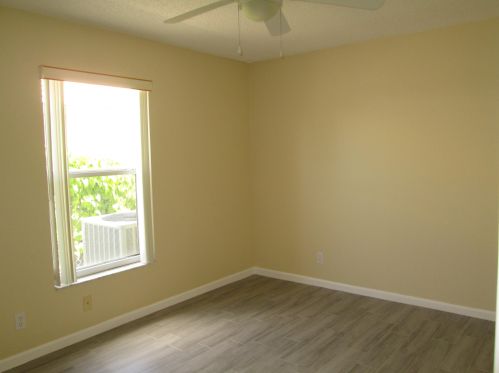 3879 Jonathans Way, Boynton Beach FL  33436-8524 exterior