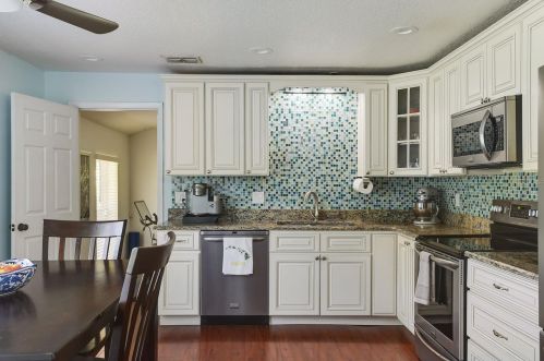 1613 Crystal Lake Ave, Orlando FL  32806-4823 exterior