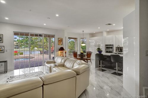1885 139 Ter, Hollywood FL  33028-2837 exterior