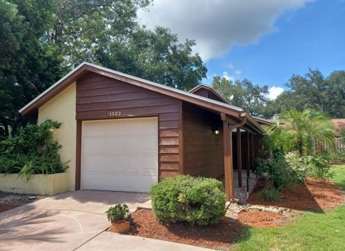 1302 Swan St, Casselberry, FL 32708-4106