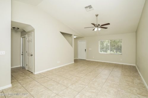 1115 12th Ave, Vero Beach FL  32962-5450 exterior