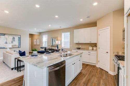 4827 Empress Ave, Lino Lakes, MN 55038