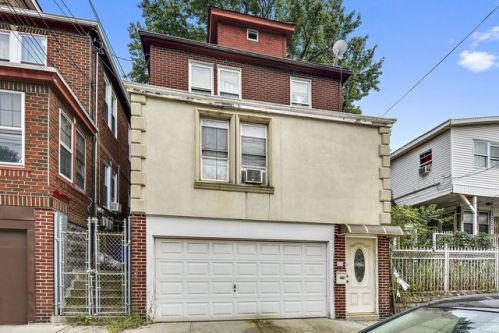 2122 Quimby Ave, Bronx, NY 10473-1333