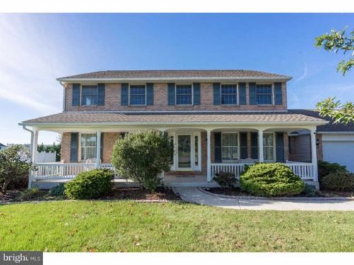 2358 Harvest Ln, Gilbertsville, PA 19525-9696