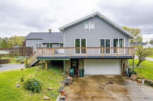 1269 Ross Ave, Ford City, PA 16226-1436