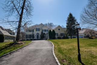 31 Gramercy Ave, Rye, NY 10580-4127
