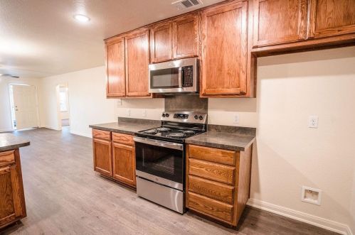3106 Finley St, Fort Worth, TX 76111-3722