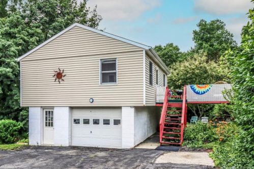 40 Highland Ave, Bethel, CT 06801-2239