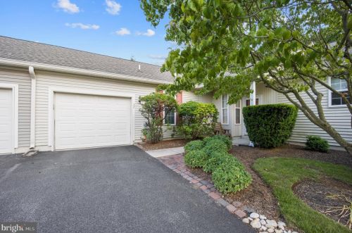 32 Fox Run, Glen Mills PA  19342-2214 exterior