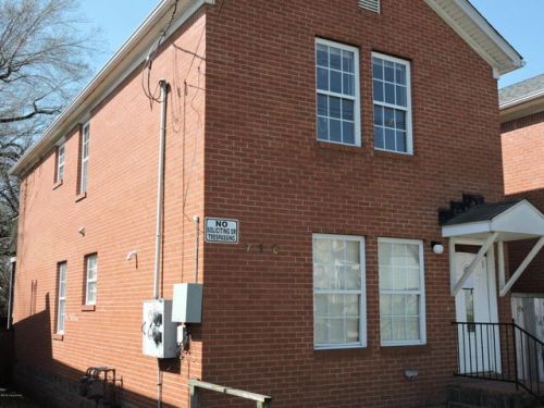 716 Caldwell St, Louisville, KY 40203-2506