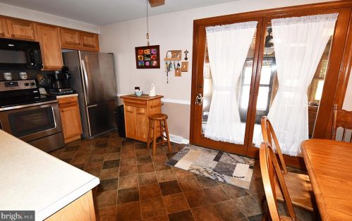 728 Jackson St, Lansdale PA 19446-5268 exterior