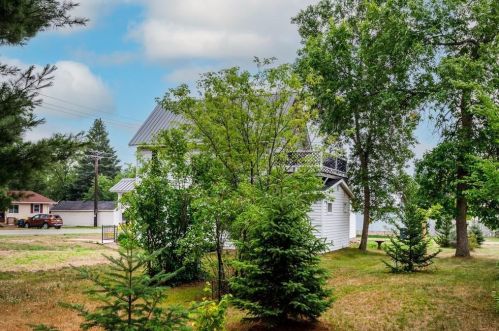 10497 Florida Ave, Lco Commercial Cent WI  54843-6115 exterior