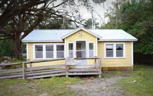 2516 Pine St, Westville, FL 32464-3446