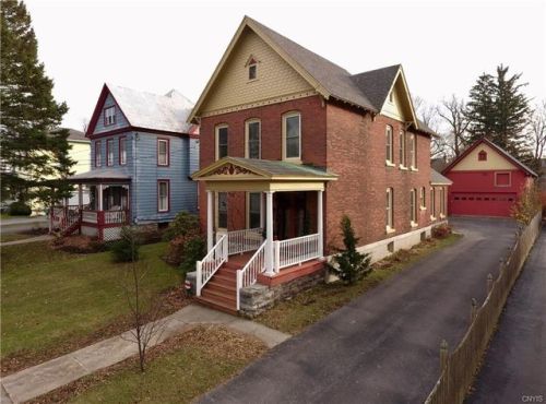 313 Ten Eyck St, Watertown, NY 13601-3930