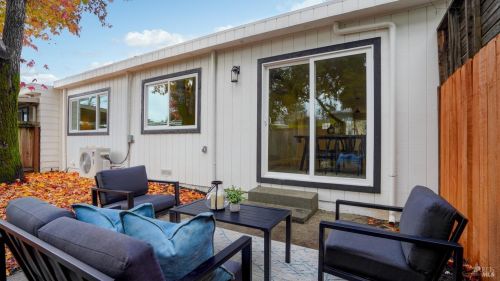 5058 Parkhurst Dr, Santa Rosa CA  95409-3258 exterior