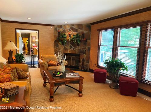 86 Green Meadow Blvd, Middletown NJ  07748-3148 exterior