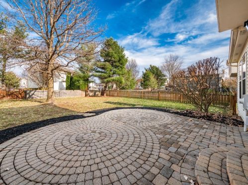 231 Stonemast Loop, Pataskala OH  43062-7322 exterior