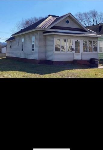 718 Kane St, La Crosse WI  54603-2676 exterior