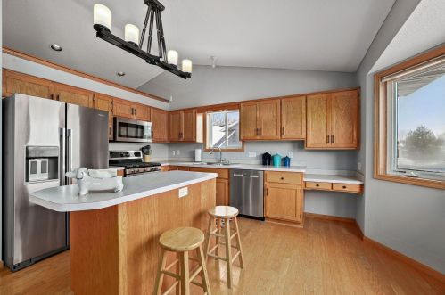 10242 Washington Ct, Minneapolis, MN 55434-4226