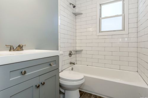 190 Violet Ave, Floral Park NY  11001-3026 exterior