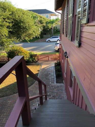 1411 13 St, Galveston TX 77550-8248 exterior