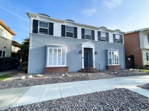 1036 2nd St, Long Beach, CA 90802-5560