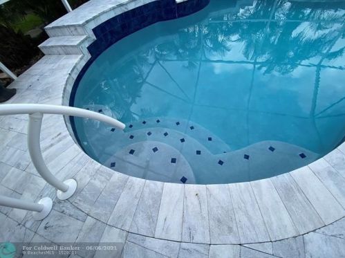 3843 9th Ln, Vero Beach FL  32960-6122 exterior