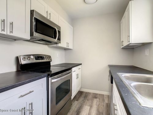 1401 Point Dr, Cocoa FL  32922-6465 exterior