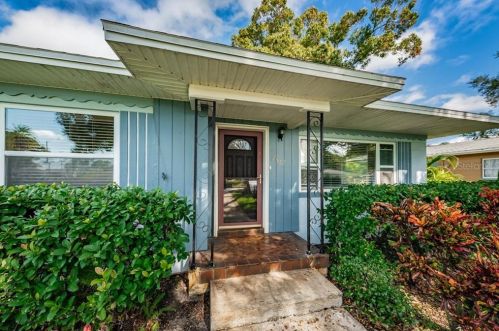 7527 Burlington Ave, Saint Petersburg, FL 33710-7432