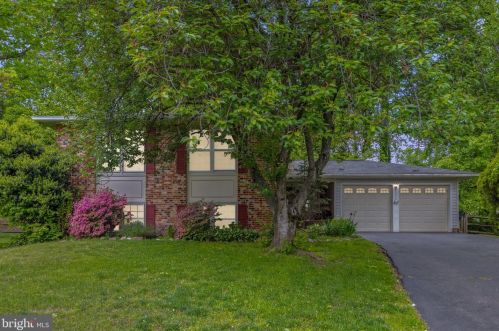 7315 Mizzen Pl, Springfield, VA 22015-4421