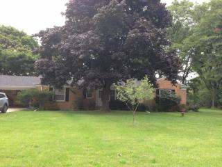 15460 Carpenter Rd, Brookfield, WI 53005-4131