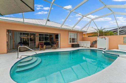 1933 York Ln, Palm City FL  34990-7543 exterior