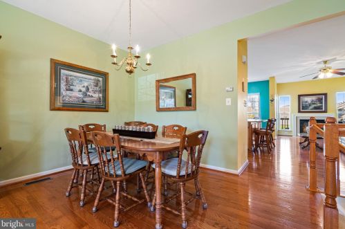 14238 Hunters Run Way, Gainesville VA  20155-4408 exterior