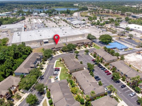 2220 Windsor Lake Cir, Sanford FL  32773-5726 exterior