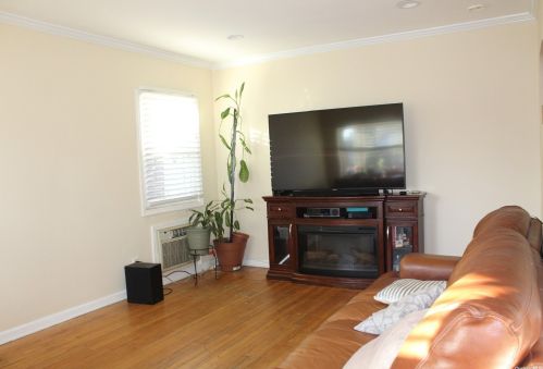 23841 116th Rd, Floral Park, NY 11003-4007