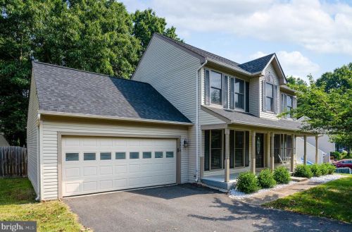 10018 Windridge Dr, Fredericksburg, VA 22407-4364